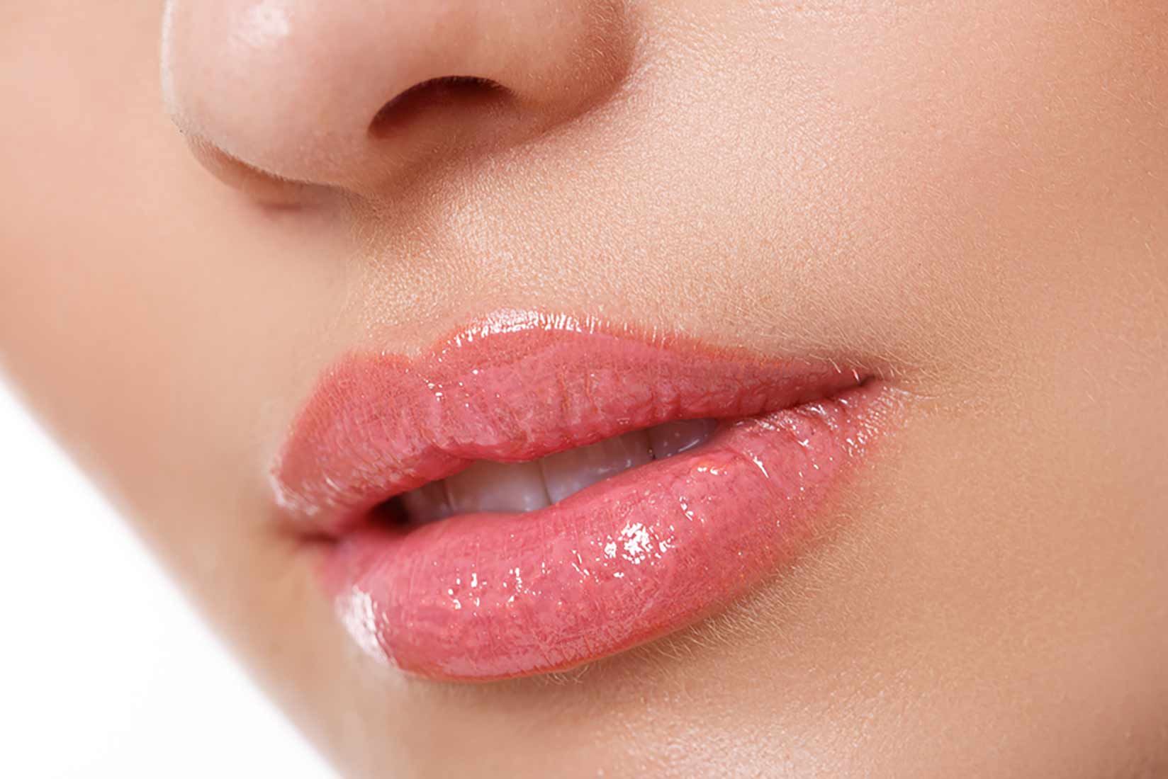 Lip Care Tips: Avoiding Chapped Lips